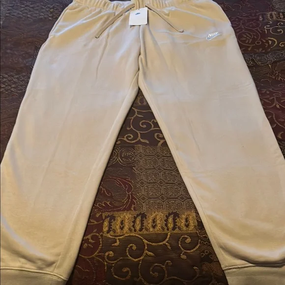 Nike Sportswear Fleece Lined Jogger - Picture 1 of 9